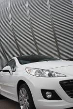 Peugeot 207 CC 2009 года